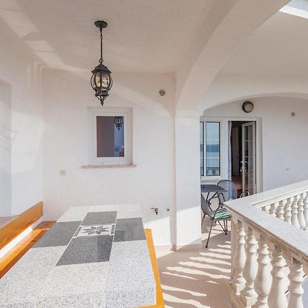 Nice Apartment In Crikvenica With Kitchen ภายนอก รูปภาพ
